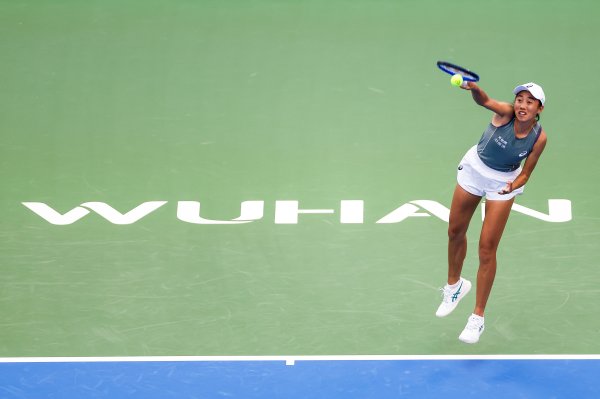 上阳网 张帅爆冷淘汰14号种子，时隔7年重返武网第二轮